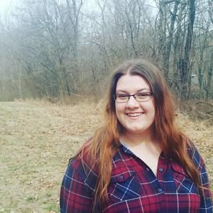 Meet your Posher, Adrienne